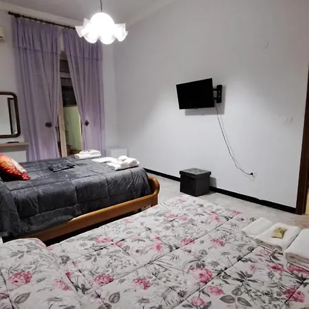 בית הארחה Aurora E Dad Center 3*